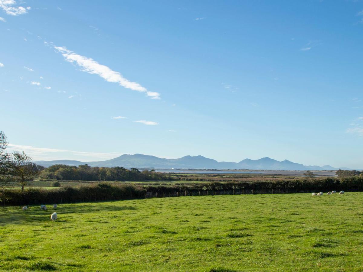 Vila Drosgl Llangefni Exteriér fotografie